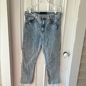 Veronica beard Ryleigh slim straight high rise jeans. Size 32